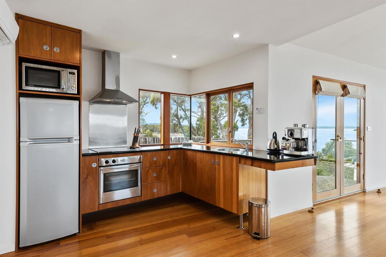 Wheelhouse Apartments Стран Екстериор снимка